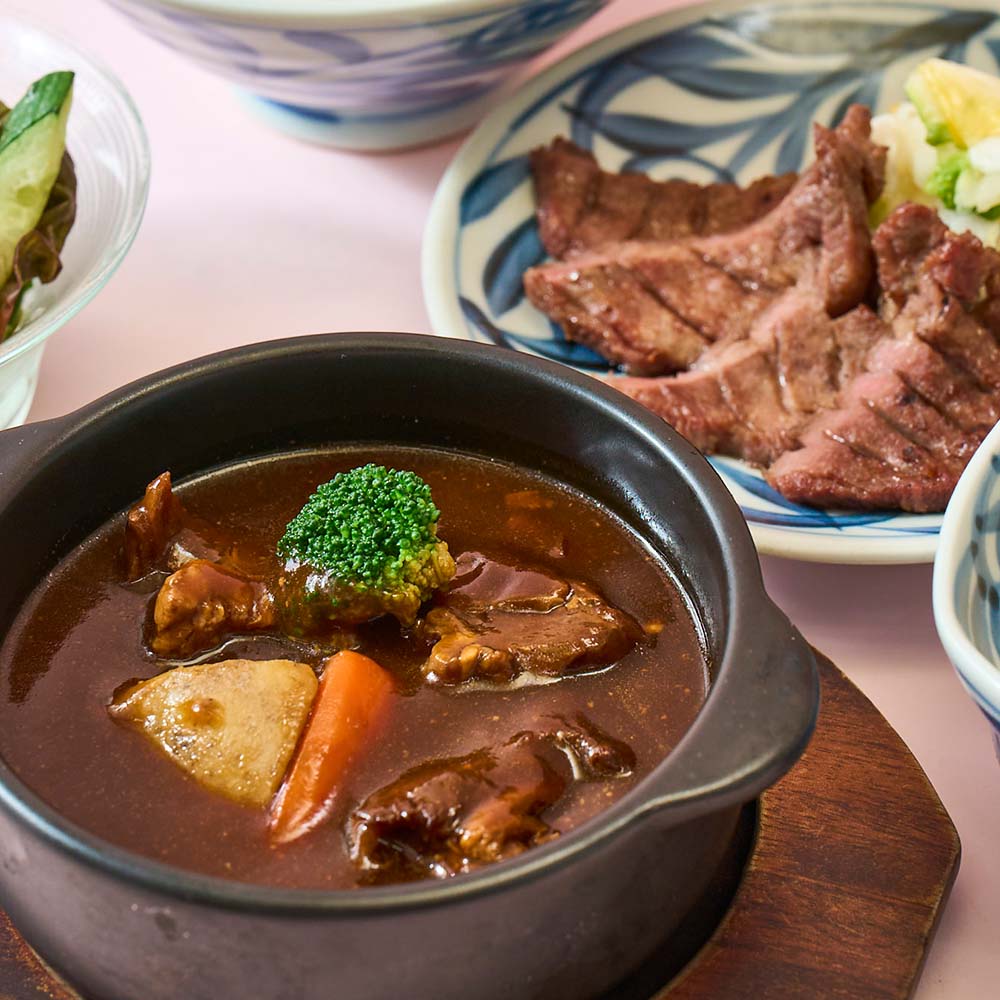 青葉のメニュー「牛たんとシチューのセット」のイメージ画像2