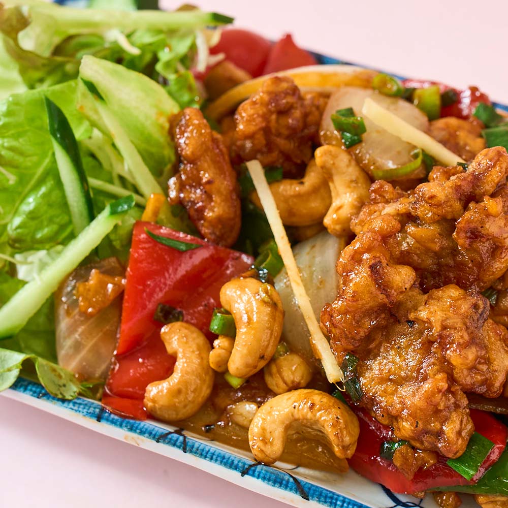 ロイヤルココナッツガーデンのメニュー「チキンとカシューナッツの炒め物」のイメージ画像2