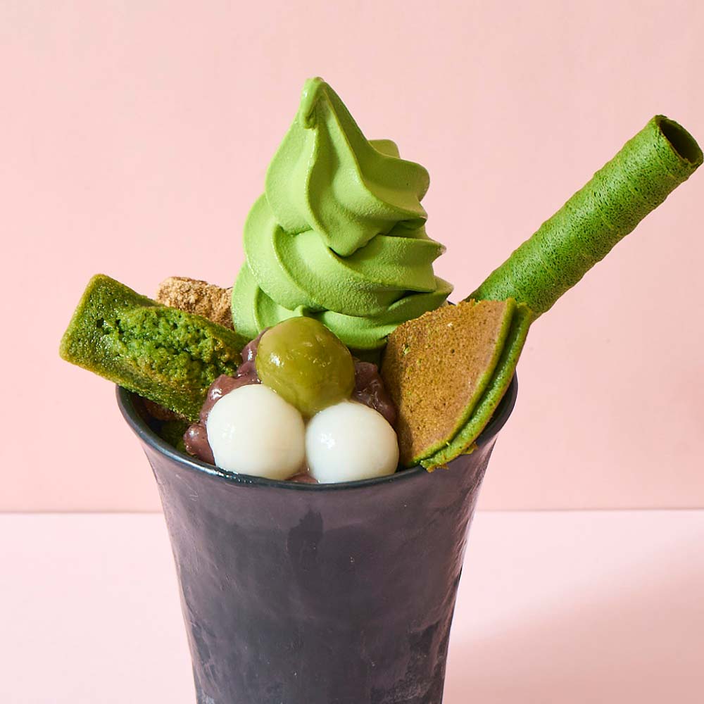 京都 茶寮翠泉のメニュー「翠泉パフェお濃い抹茶味」のイメージ画像1