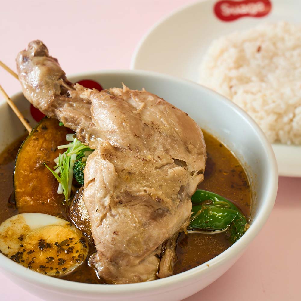 スアゲのメニュー「チキンレッグと7種の野菜カレー」のイメージ画像1