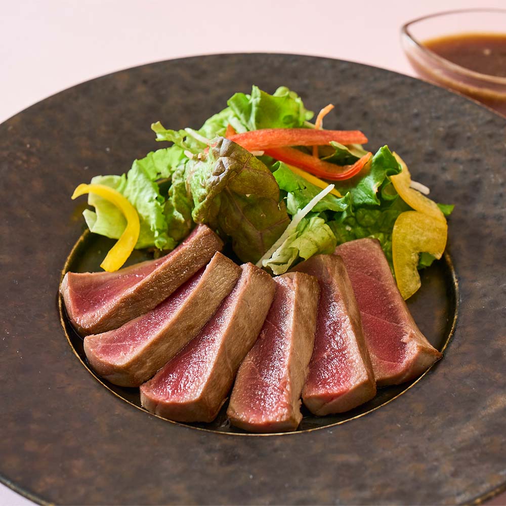 海鮮魚力のメニュー「まぐろのレアステーキ」のイメージ画像1