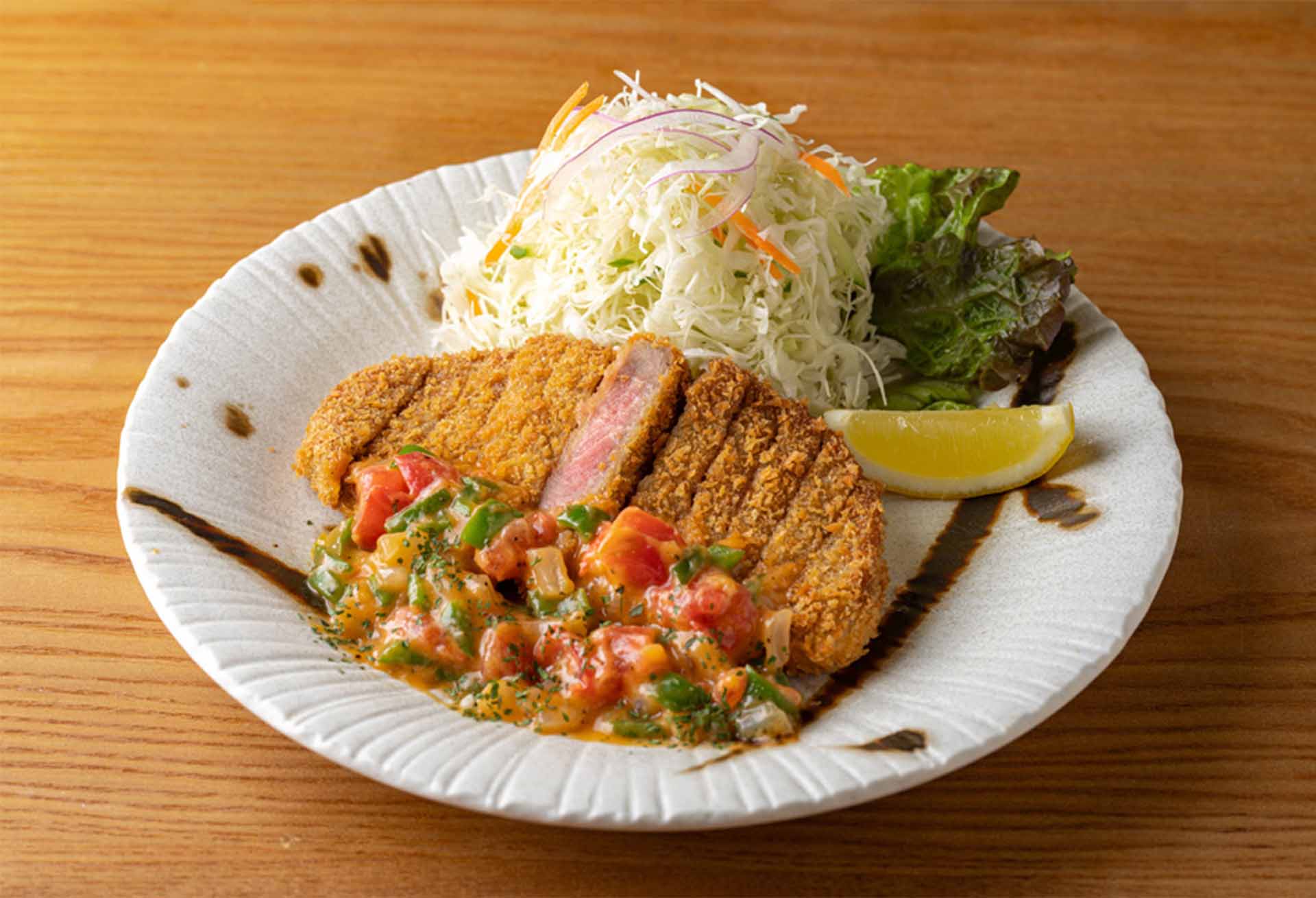 植物由来!!ダブル濃厚チーズハンバーグプレートメニューのイメージ2