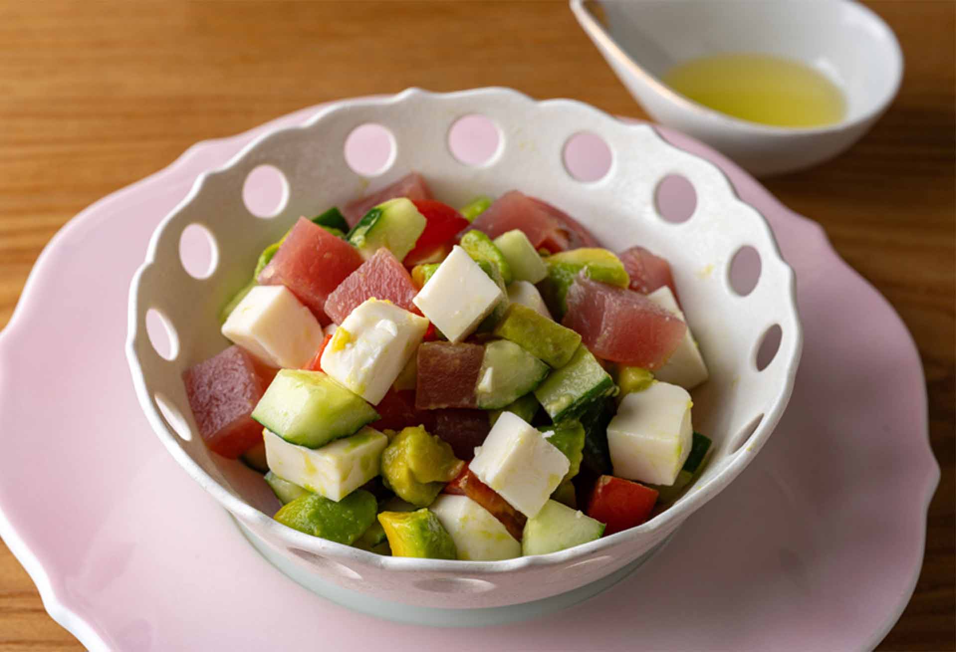 マグロとアボカドのダイスサラダメニューのイメージ1
