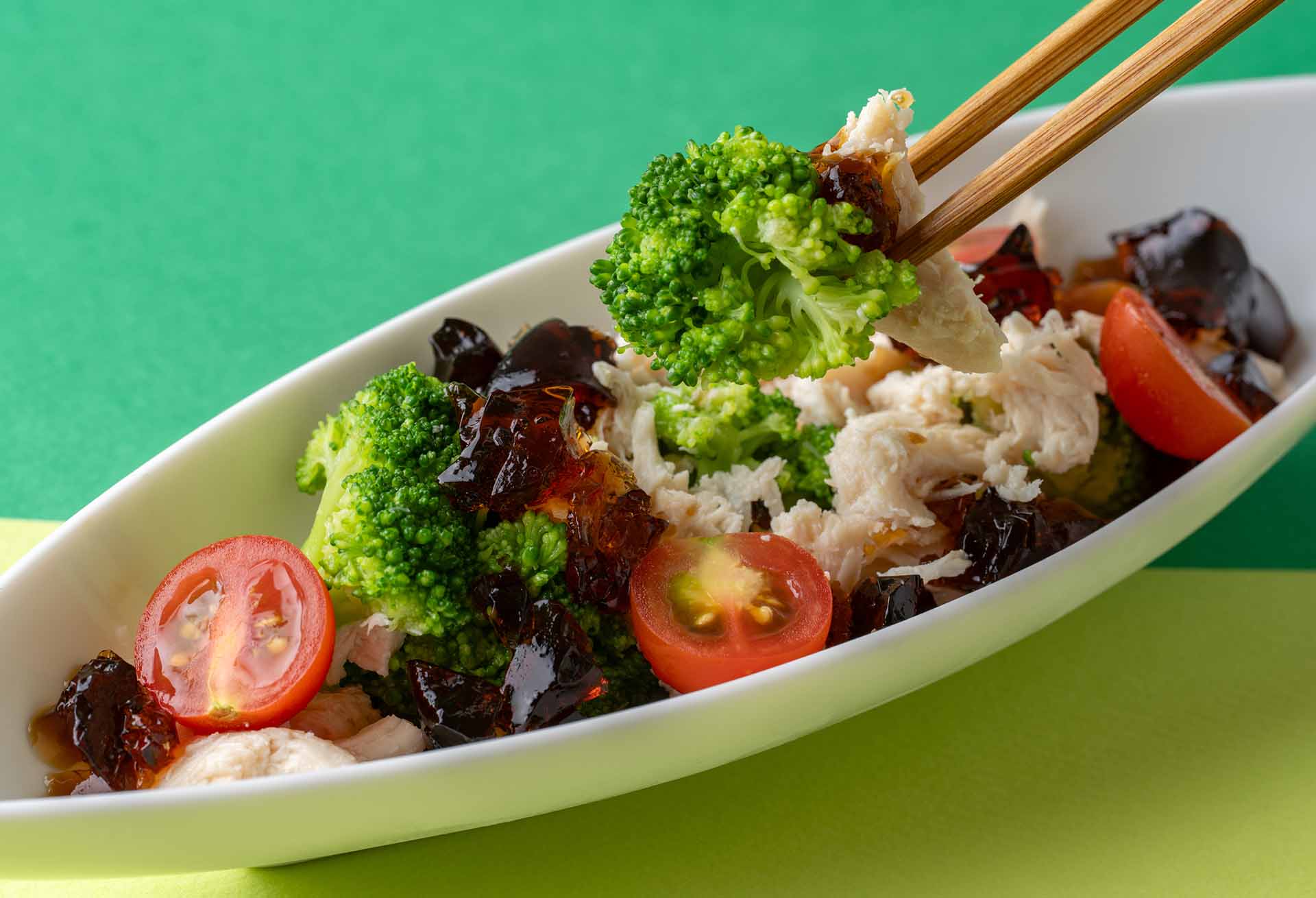 「鶏むね肉と緑花野菜 ぷるんと蟻月ポンジュレ」メニューのイメージ2