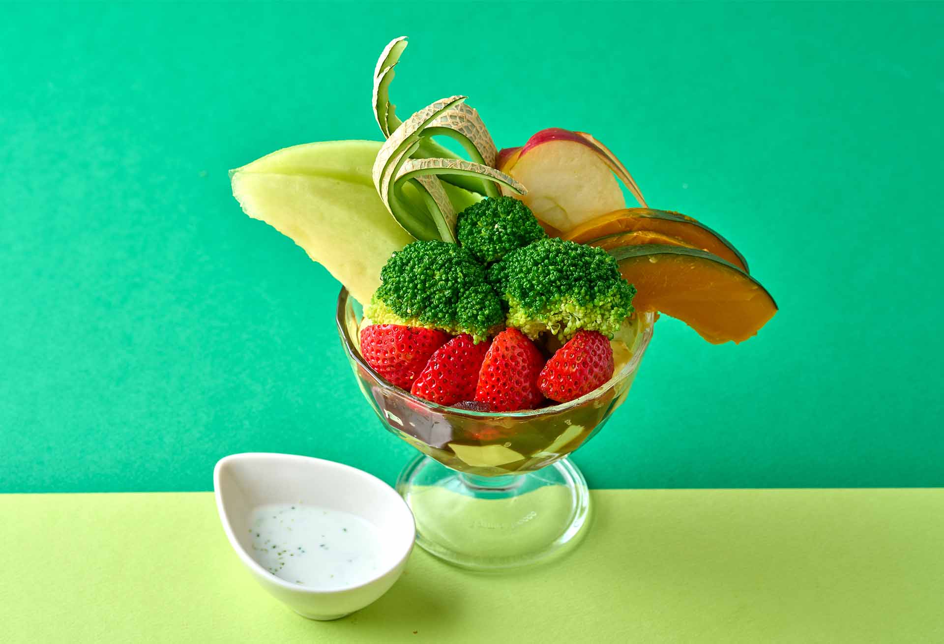 「ブロッコリーと果実の彩りあんみつ」メニューのイメージ1