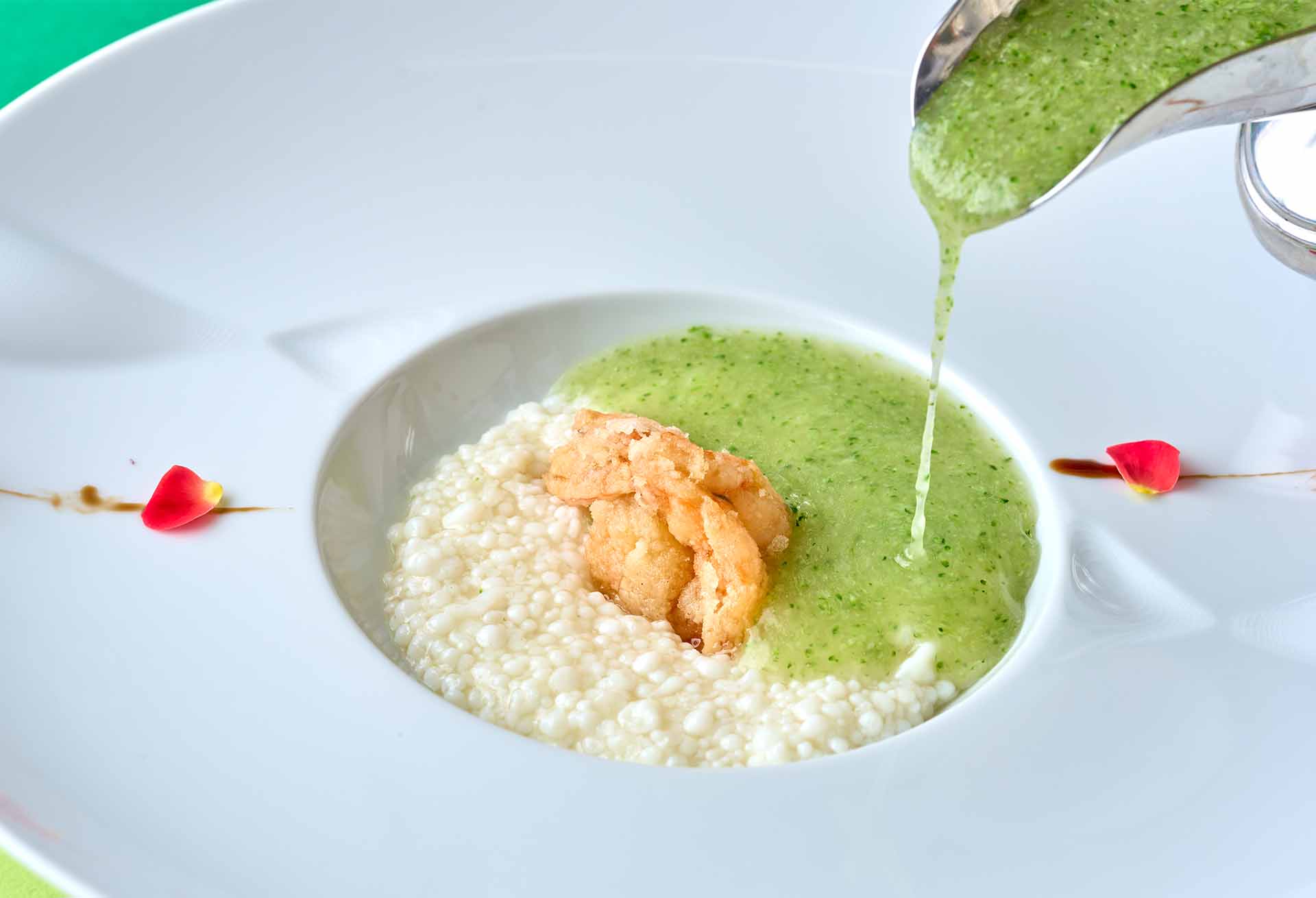 「翡翠蘭花蝦仁～海老と百合根の揚げ物、蟹肉と卵白の淡雪仕立てブロッコリーソースがけ～」メニューのイメージ2