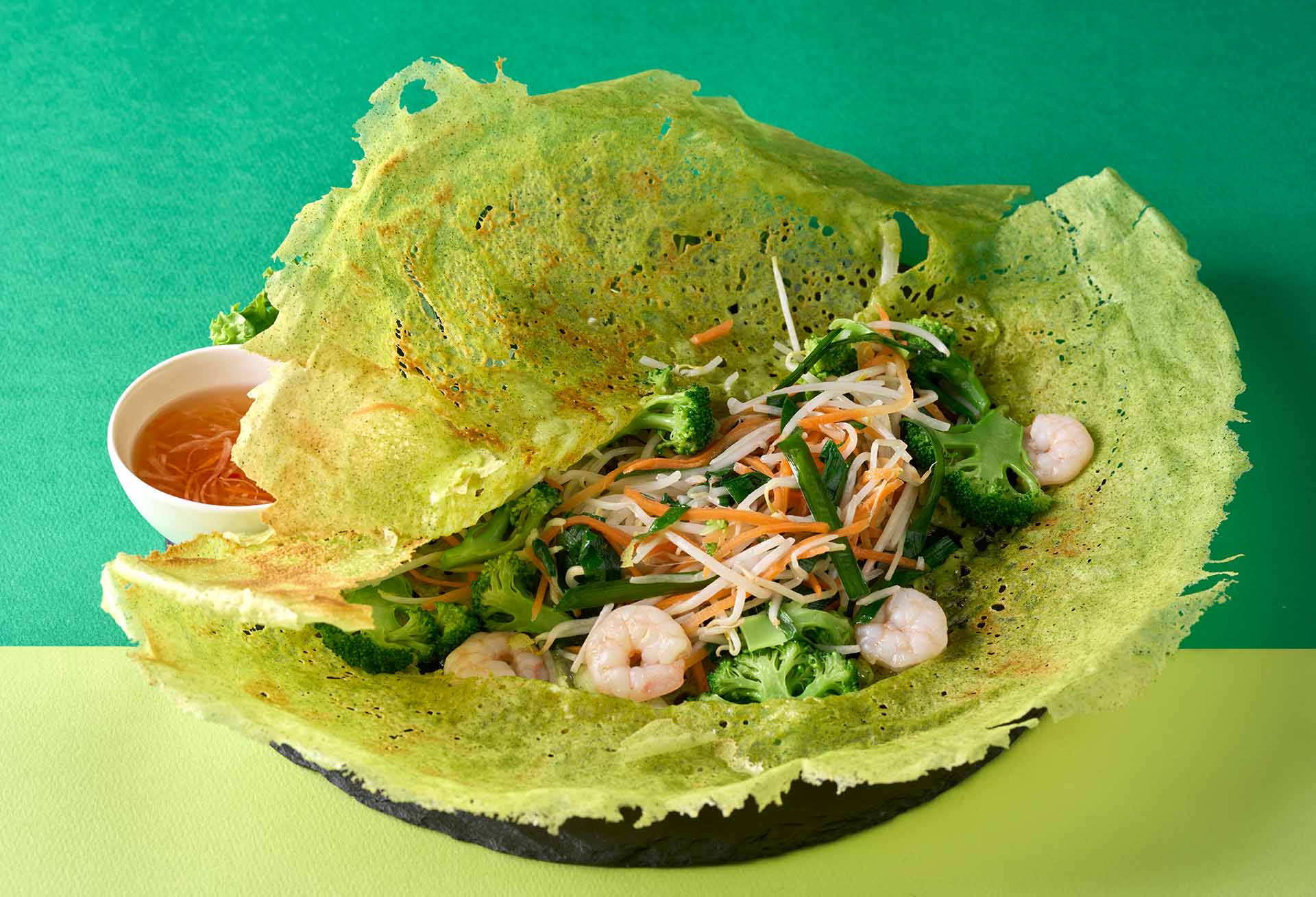 「海老と5種の野菜のバインセオ」メニューのイメージ2