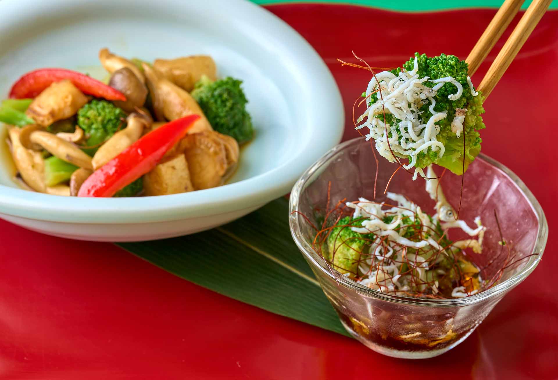 「ブロッコリーと長芋の具沢山バター醬油＆カボス胡椒香るしらすとブロッコリーの酢醤油和え」メニューのイメージ1